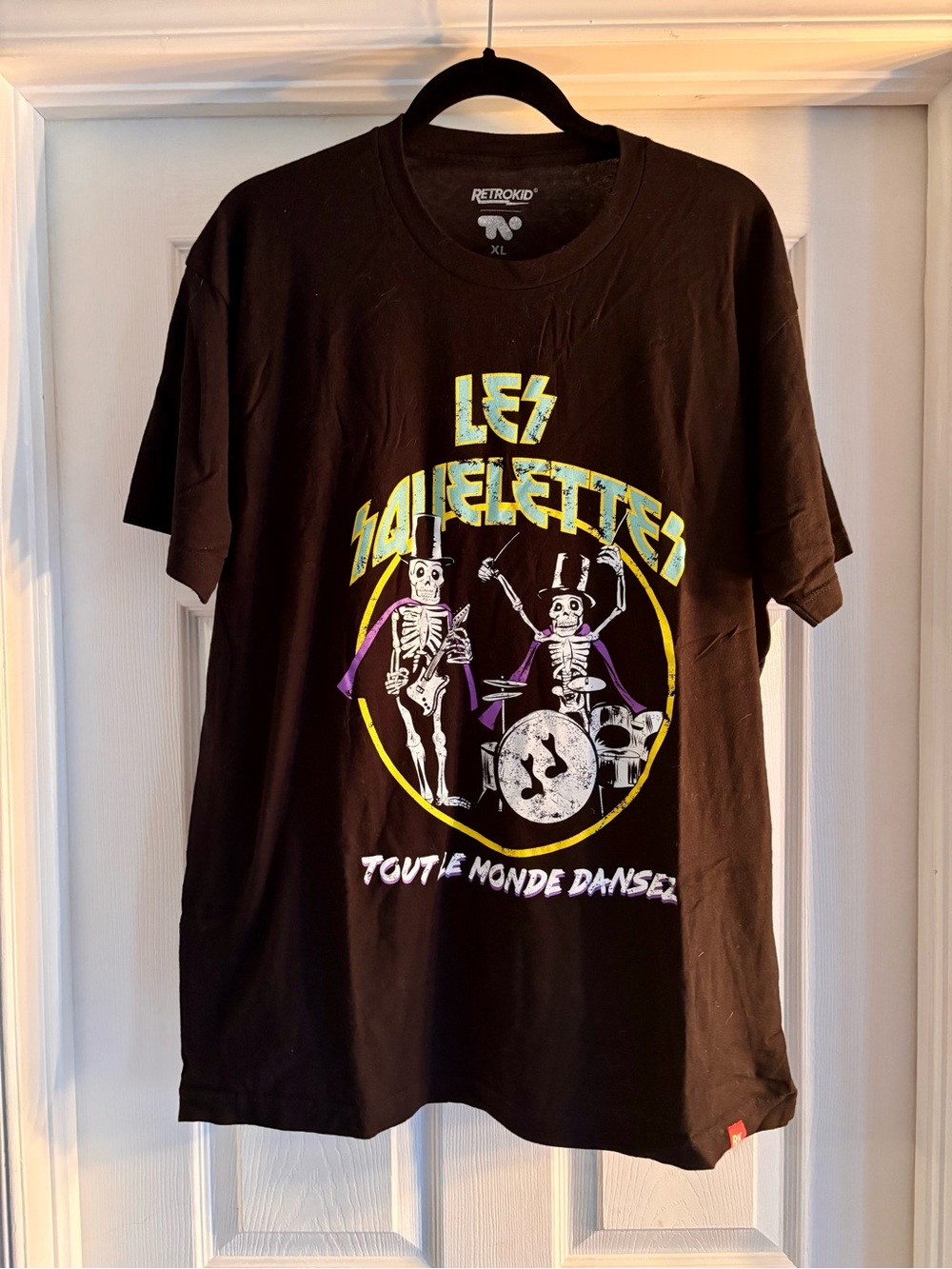 Unisex TVO Retrokid Les Squelettes Graphic Black Short-Sleeve Tee